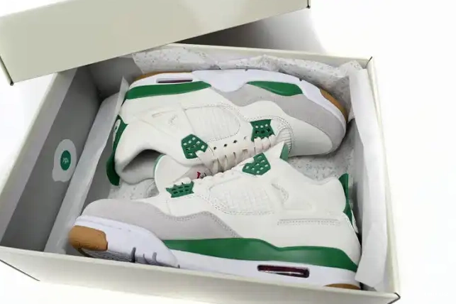 Cheap TBK Green Retro Pine SB Jordan 4 DR5415-103 0425